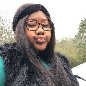 Meet your Posher, Armyah